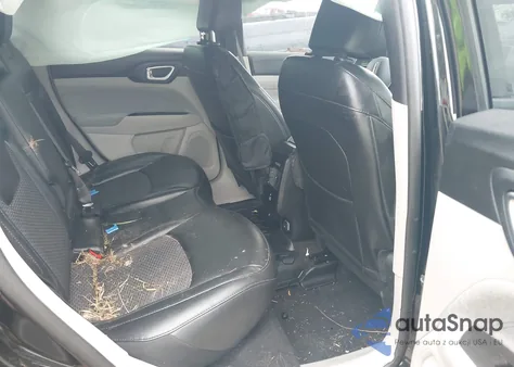 2023 Jeep Compass Latitude z USA, uszkodzony, nr VIN 3C4NJDBN6PT534412